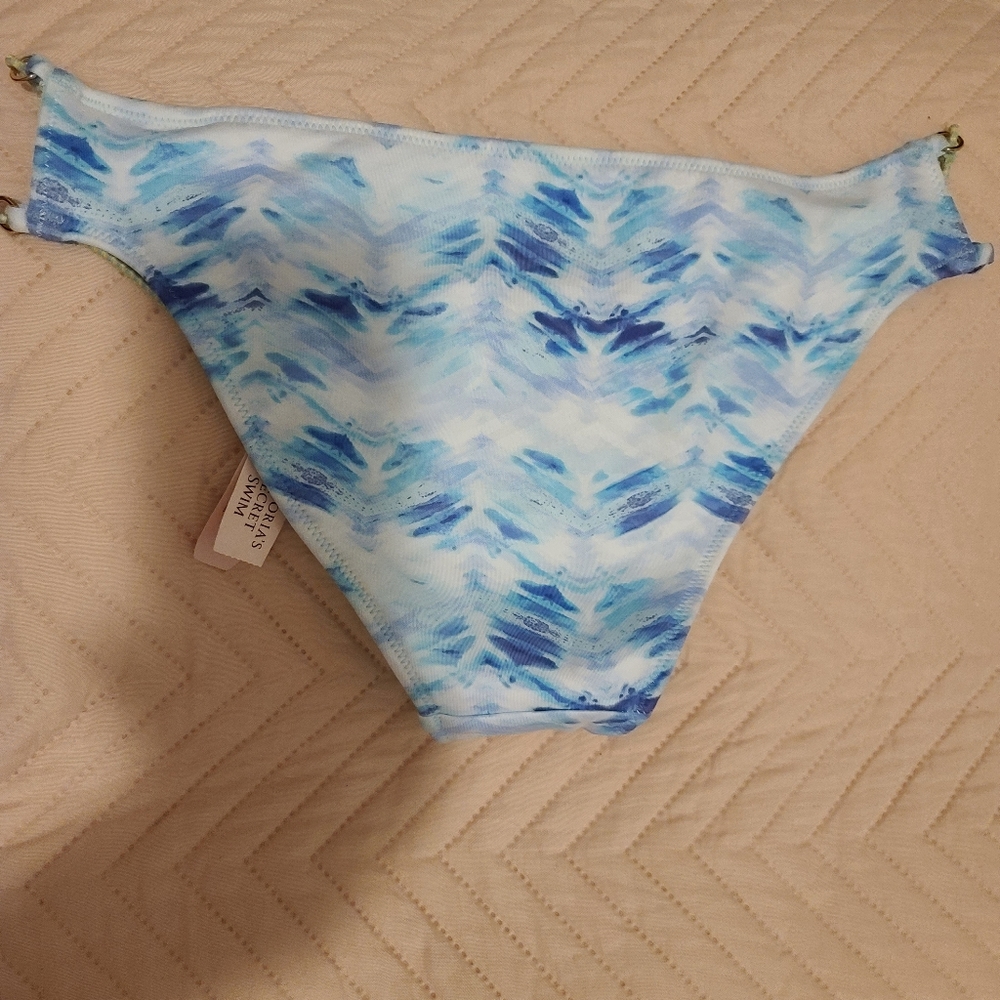 Knockout bikini 👙 - Picture 3 of 5